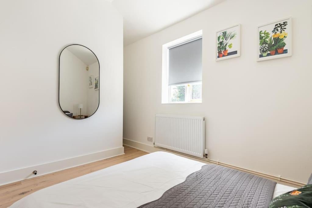 Ferienhaus 2bd Mews House, Wanstead